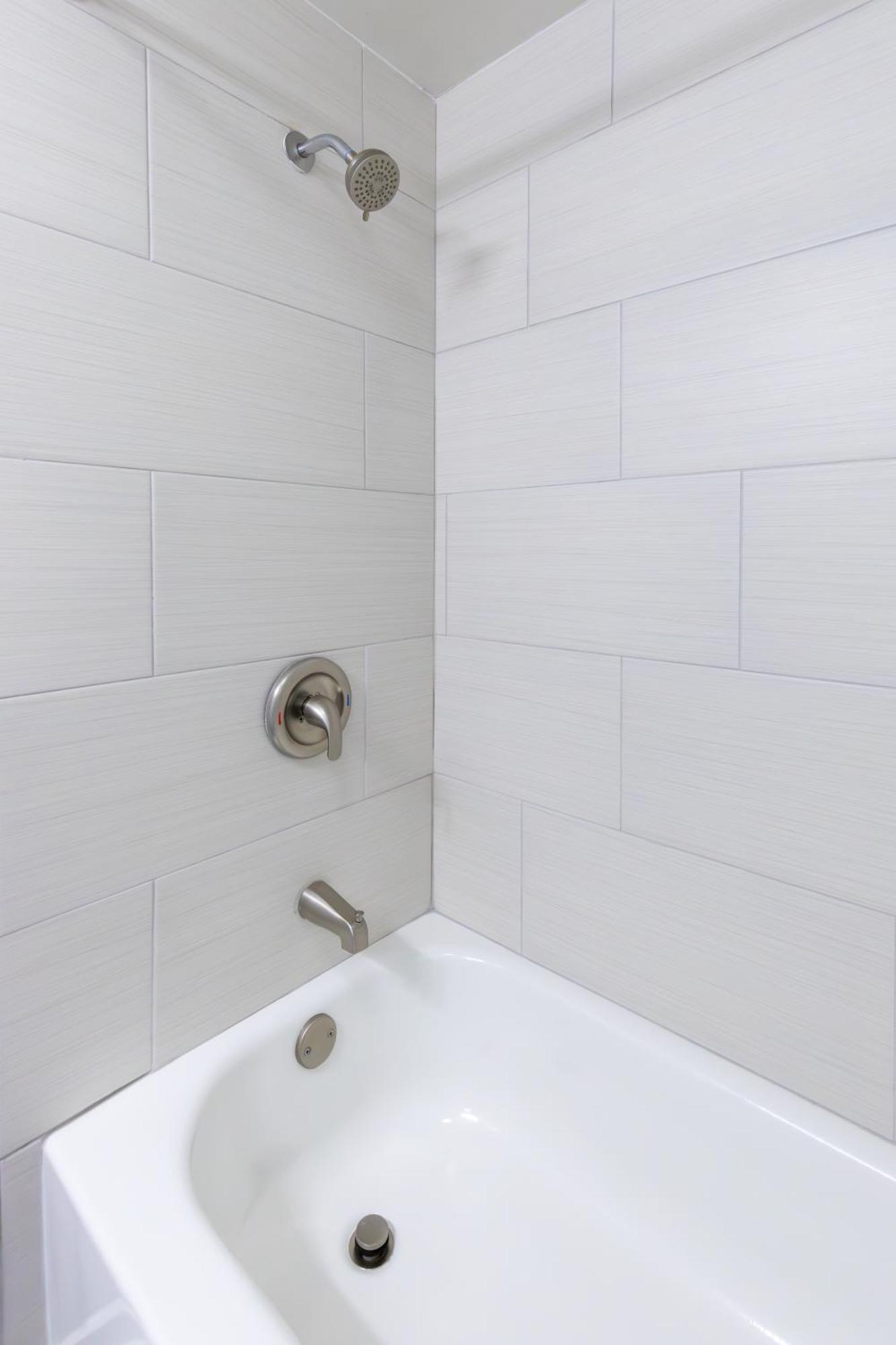 Anchor Bay Inn And Suites Sandusky Room photo