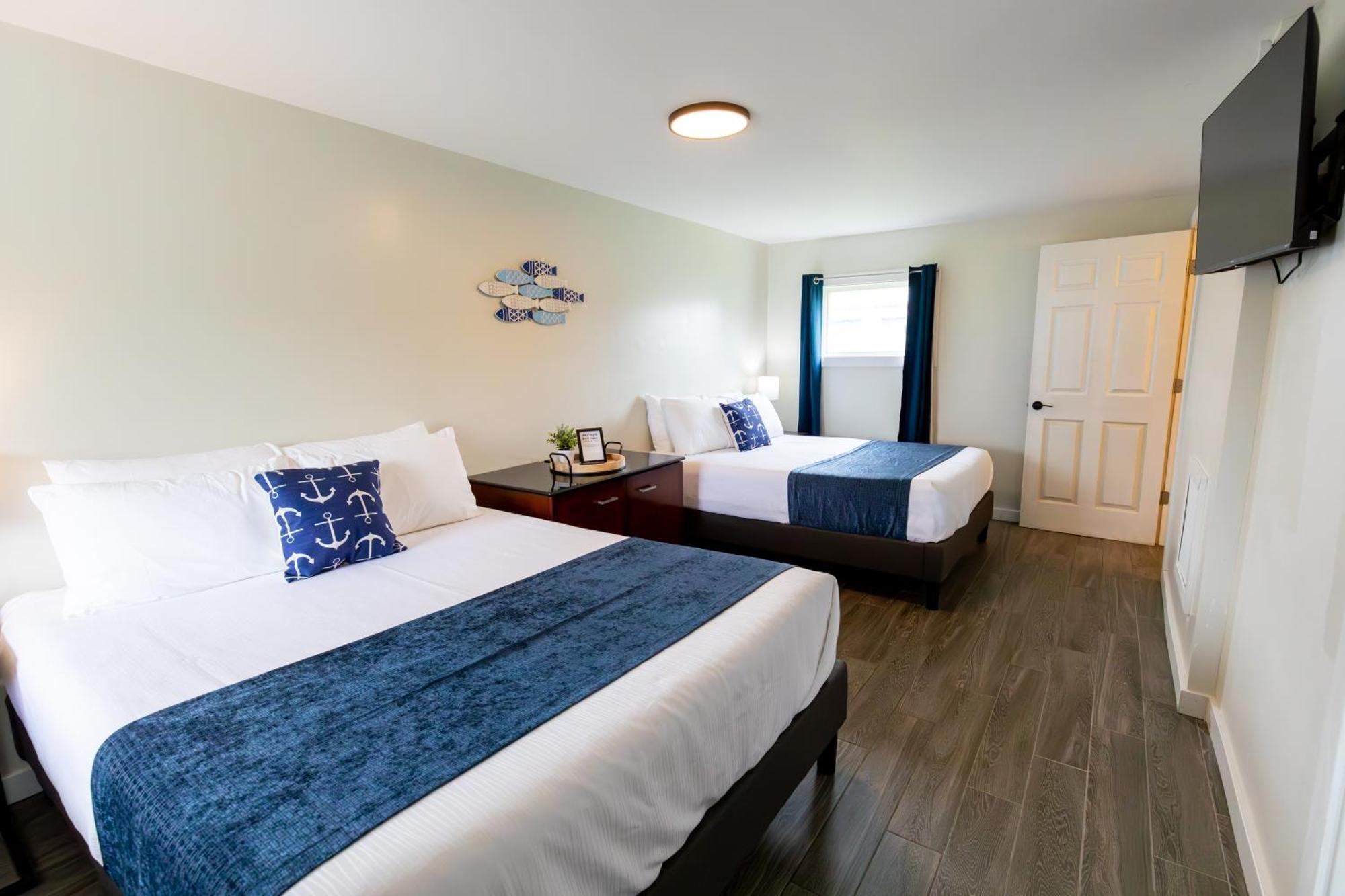 Anchor Bay Inn And Suites Sandusky Exterior photo